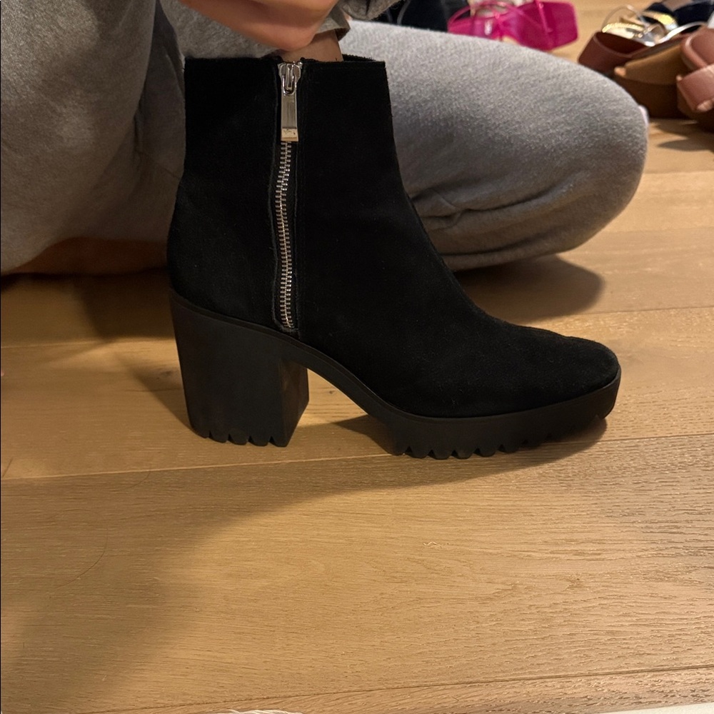 Zara Black Heeled platform suede Boots with Zipper 41/9.5